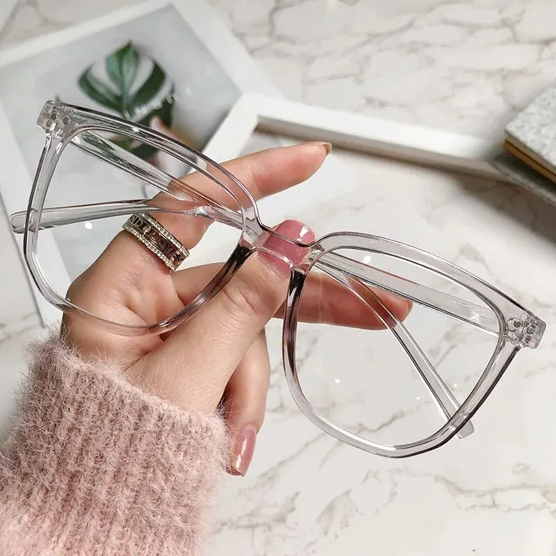 Anti-blue Light Glasses for Women with Regular Eyeglass Frame Finished Retro Flat Light Frame - Image 6