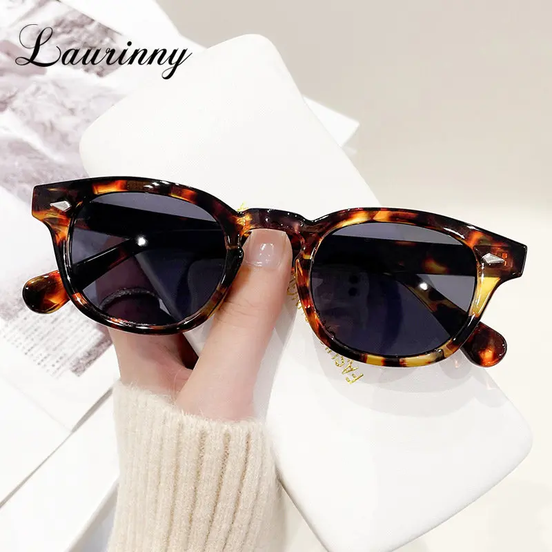 Vintage Tortoise Shell Round Sunglasses Women Men 2025 Brand Design Retro Rivet Yellow Blue Lens Square Sun Glasses Female UV400 - Image 4