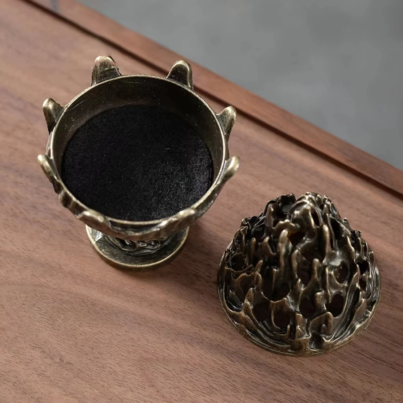 Vertical Incense Burner Mini Alloy Hollow Incense Holder Portable Tabletop Ornament Home Aromatherapy Burner Desk Decoration - Image 5