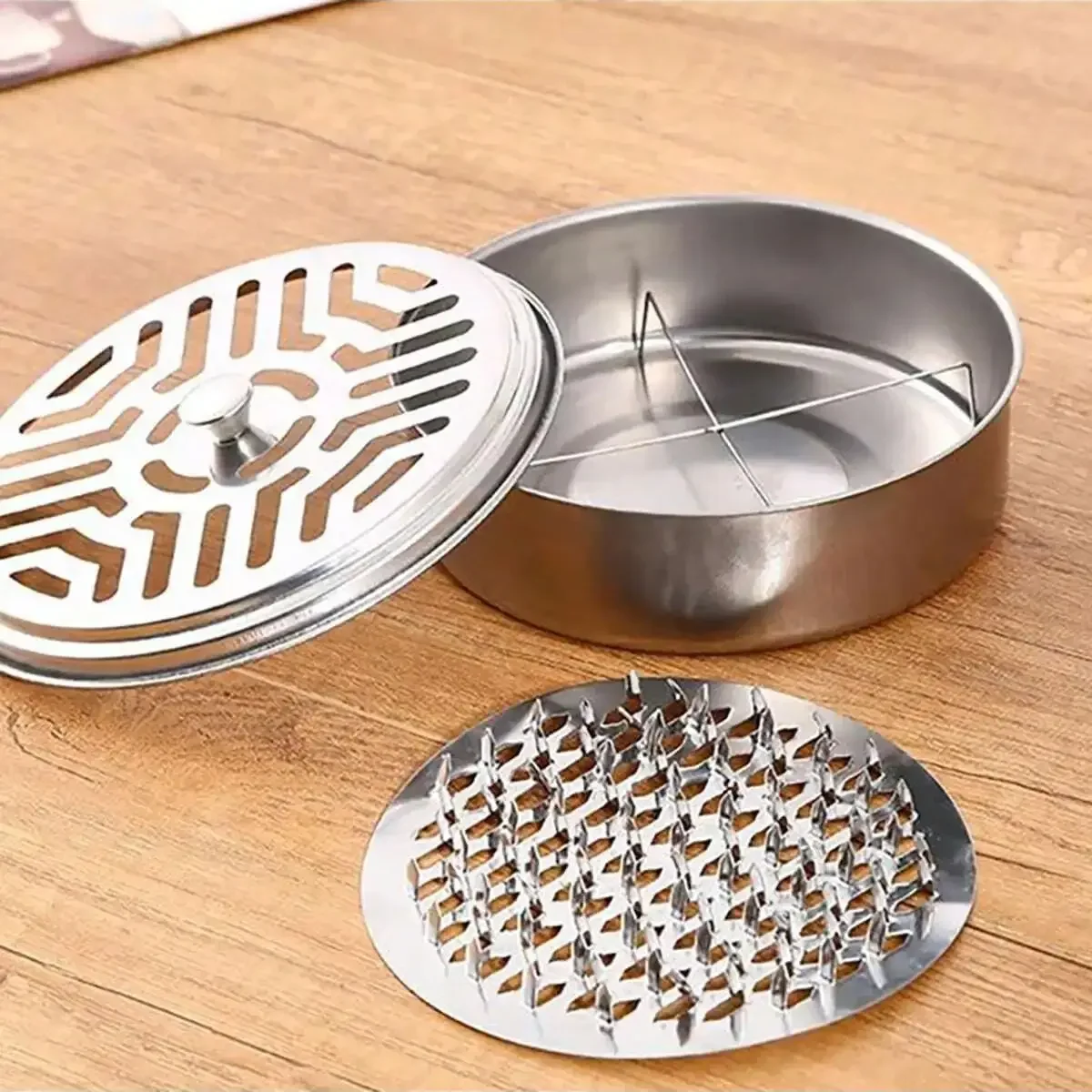 1PC Stainless Steel Mosquito Incense Box with Cover, Mosquito Incense Plate, Nail Teeth, Mosquito Incense Tray, Safety, Fire Pro