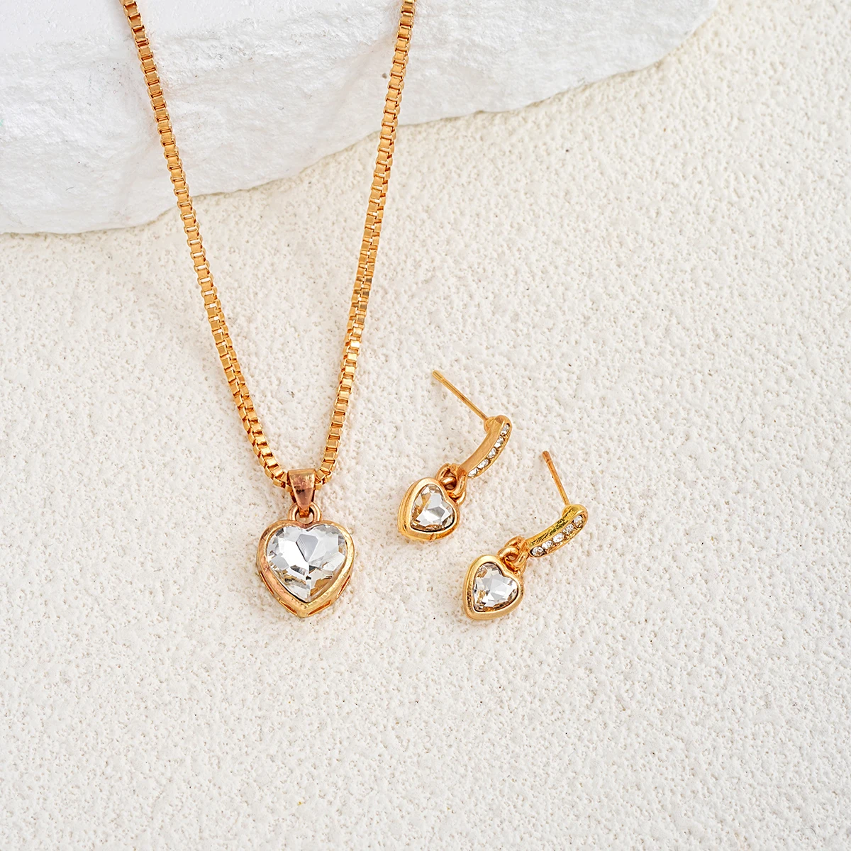 3 Pcs Heart Pendant Jewelry Set Of Earring Pendant Necklace For Women Exquisite Fashion Rhinestone Double Heart Jewelry Set Gift - Image 4