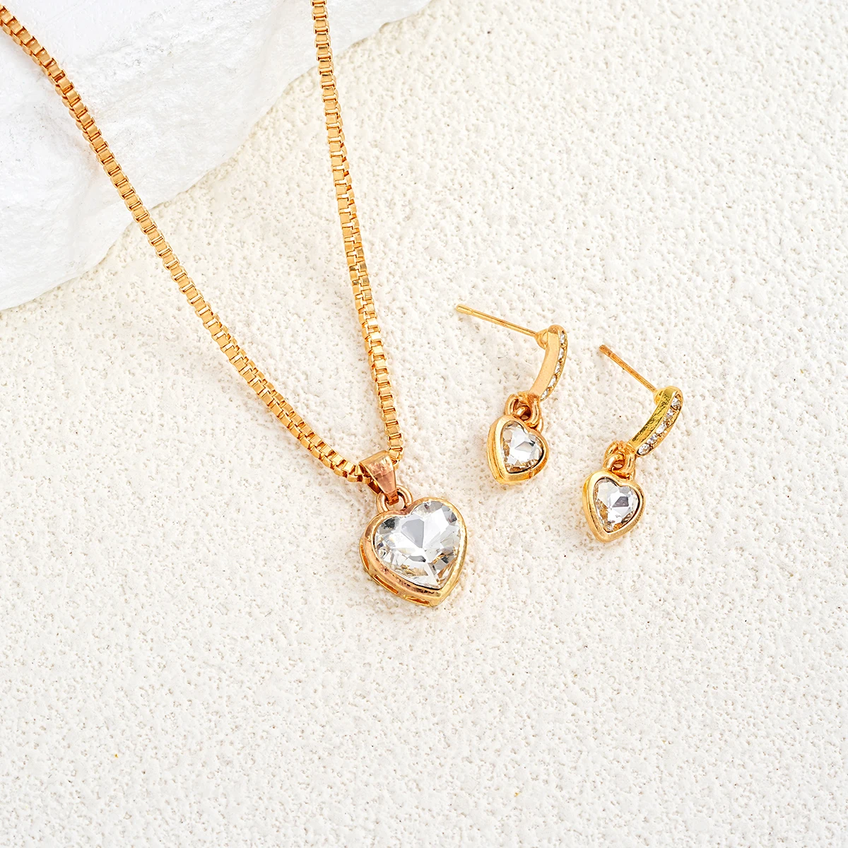 3 Pcs Heart Pendant Jewelry Set Of Earring Pendant Necklace For Women Exquisite Fashion Rhinestone Double Heart Jewelry Set Gift - Image 5