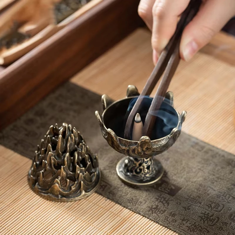 Vertical Incense Burner Mini Alloy Hollow Incense Holder Portable Tabletop Ornament Home Aromatherapy Burner Desk Decoration - Image 10